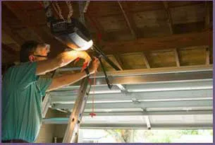 Community Garage Door Service Providence, RI 401-218-0150 - 6-content-door-repair